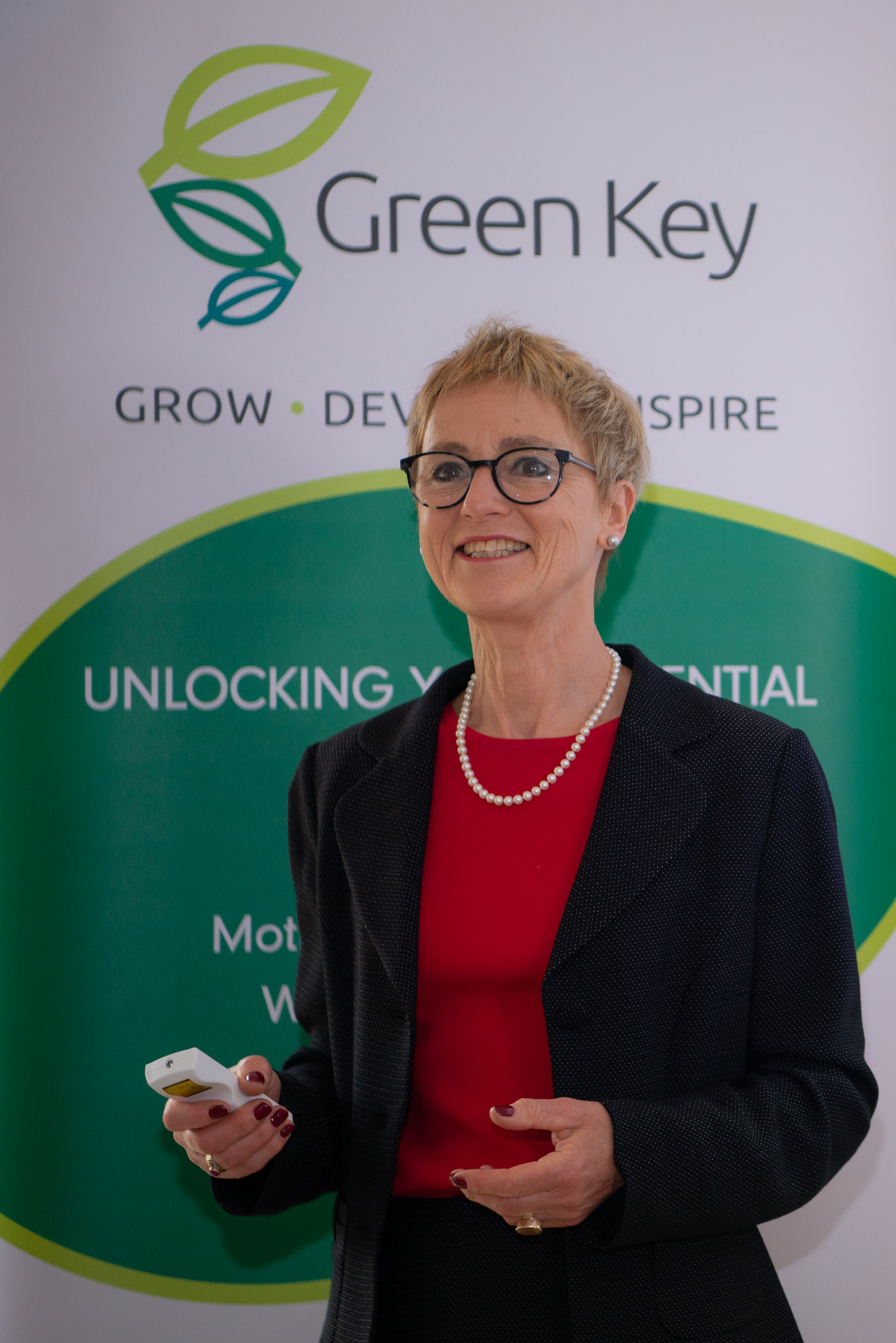 Dr. Rachel Shackleton
