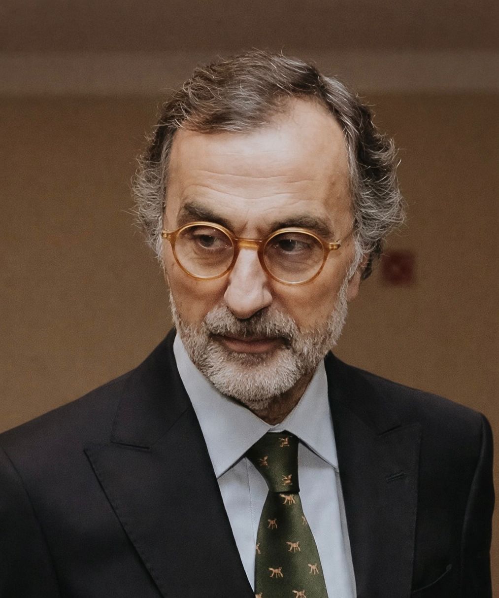 Prof. Fernando Moreira
