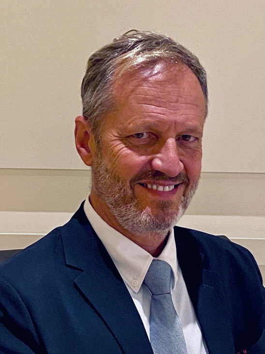 Dr. Stefan Haller